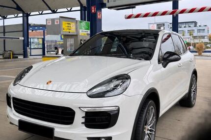 Porsche Cayenne 235.000 km 28.900 &euro; Krefeld 47803