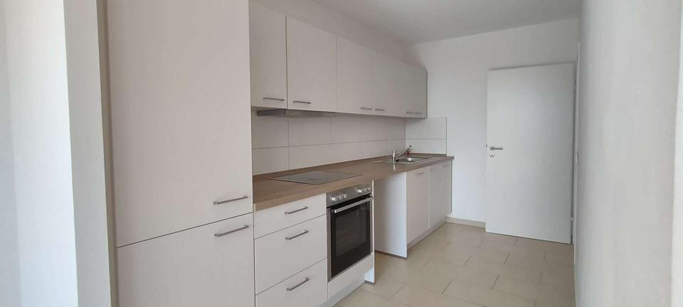 Etagenwohnung Krefeld - 3 Zimmer, 82 m&sup2;, 902&euro; | Angebot:24703869