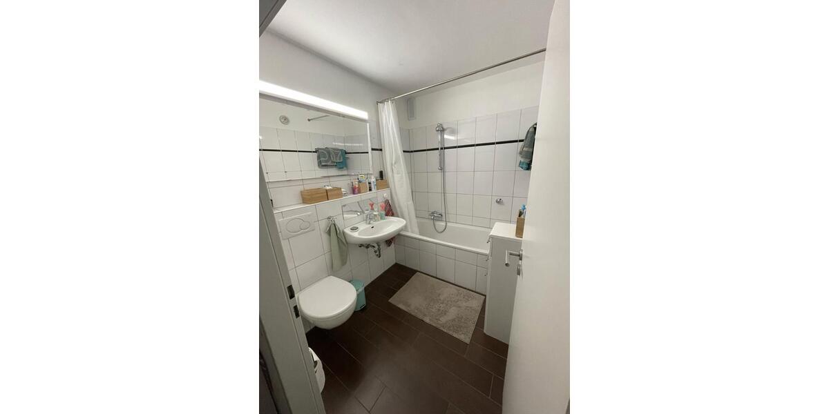 Terrassenwohnung Düsseldorf Stadtbezirk 8 - 4 Zimmer, 121 m&sup2;, 408.000&euro; | Angebot:27514304