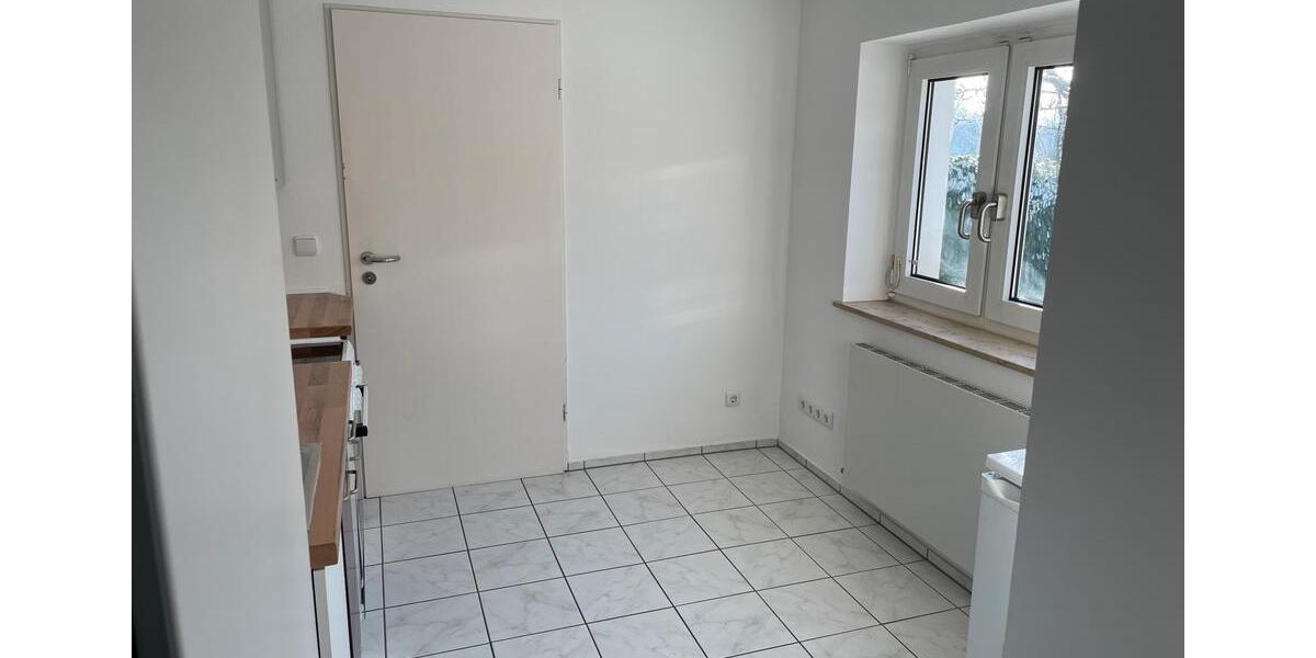 Erdgeschoßwohnung Essen Huttrop - 1 Zimmer, 40 m&sup2;, 620&euro; | Angebot:27537482