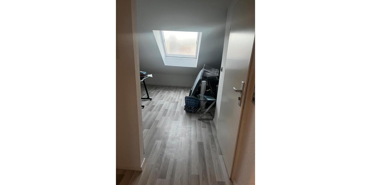 Dachgeschoßwohnung Wuppertal Elberfeld - 21 Zimmer, 27 m&sup2;, 54.000&euro; | Angebot:27534512