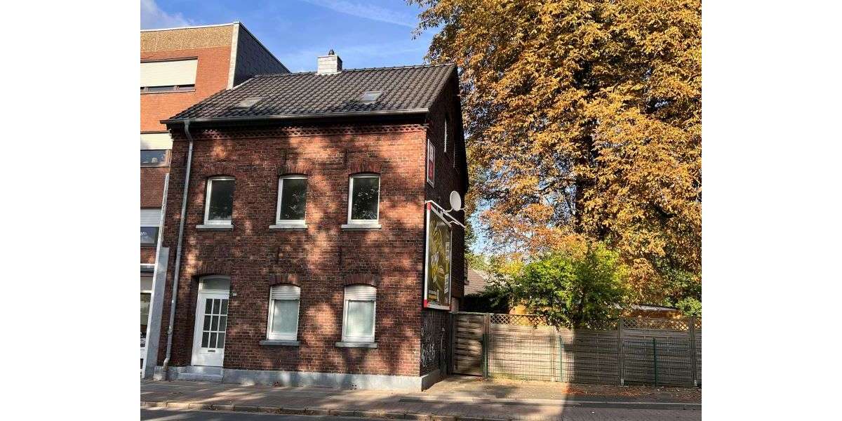 Etagenwohnung Moers - 2.5 Zimmer, 100 m&sup2;, 900&euro; | Angebot:22003875