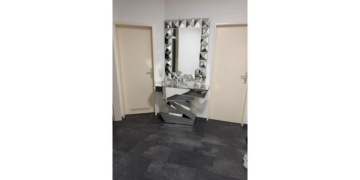 Dachgeschoßwohnung Essen Frillendorf - 2 Zimmer, 62 m&sup2;, 664&euro; | Angebot:26351704
