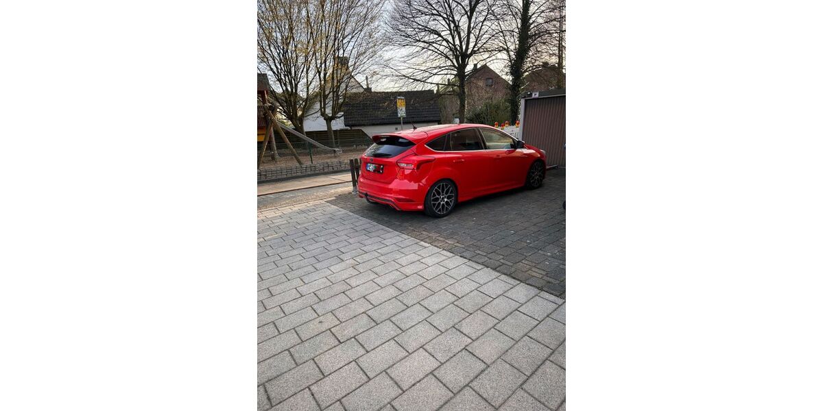Ford Focus 144.000 km 5.990 &euro; Langenfeld 40764