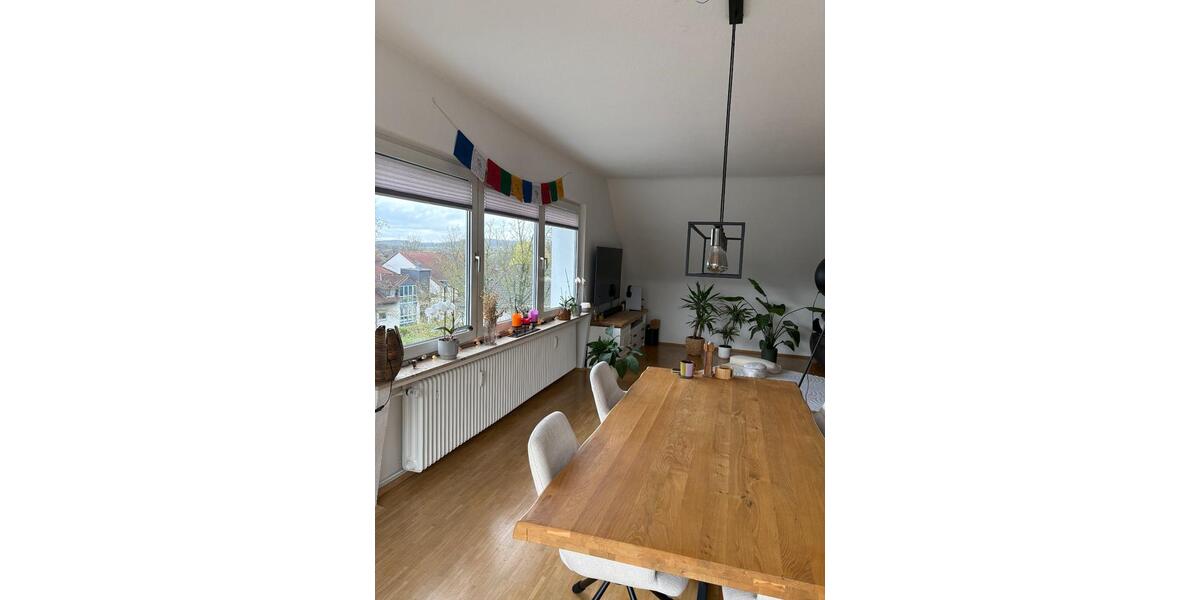 Dachgeschoßwohnung Hattingen Niederbonsfeld - 3.5 Zimmer, 98 m&sup2;, 1.025&euro; | Angebot:25920041