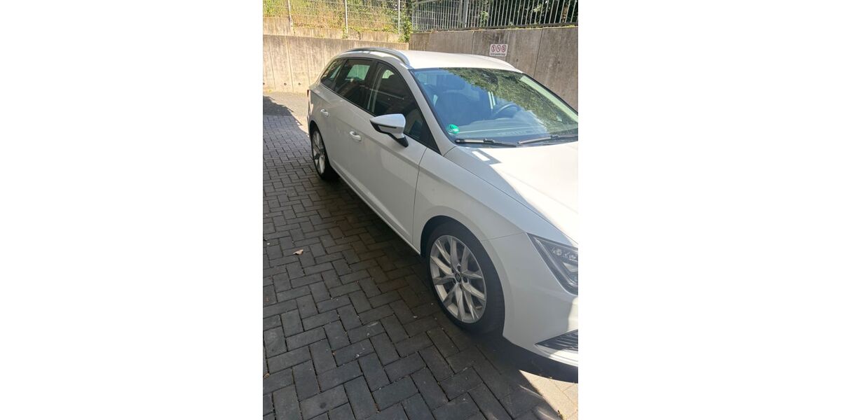 Seat Leon 121.450 km 14.890 &euro; Moers 47447