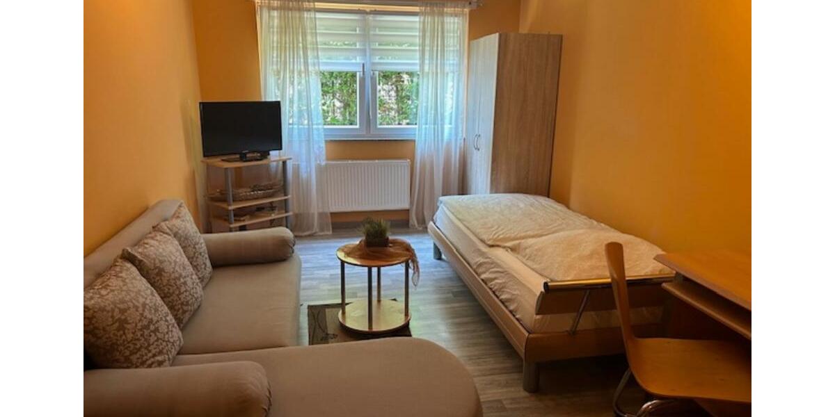 Erdgeschoßwohnung Krefeld Gellep-Stratum - 1 Zimmer, 28 m&sup2;, 495&euro; | Angebot:25962515