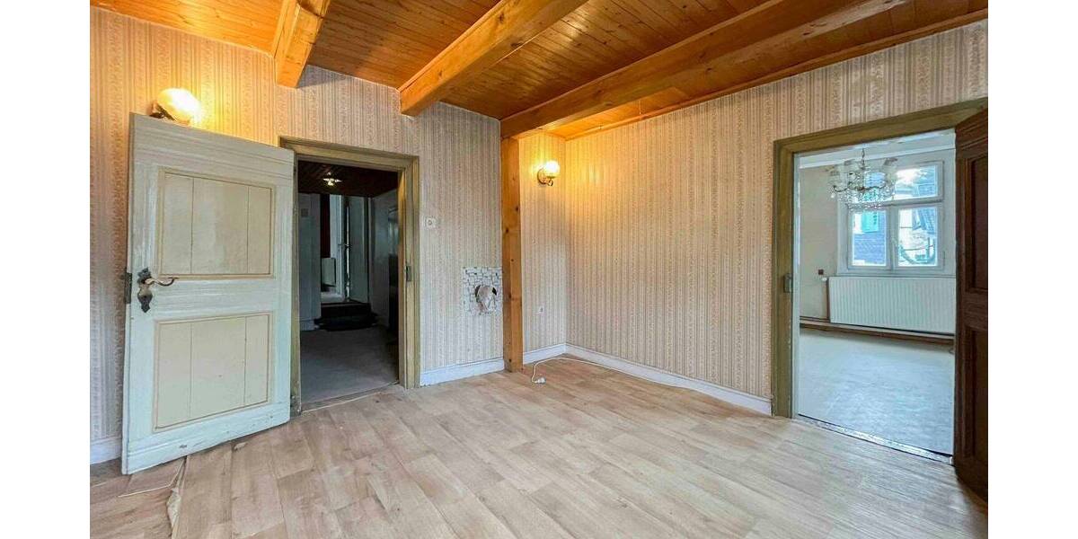 Einfamilienhaus Solingen Gräfrath - 6 Zimmer, 160.000&euro; | Angebot:26617005
