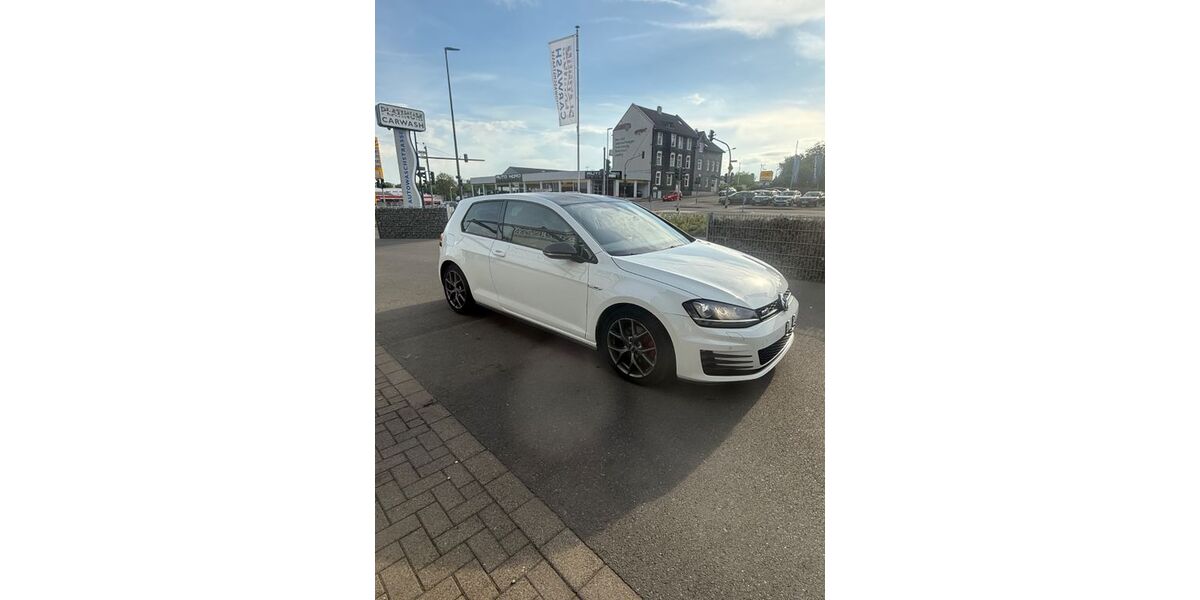 VW Golf 225.000 km 10.499 &euro; Düsseldorf 40227