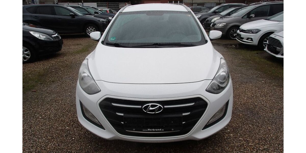 Hyundai i30 212.000 km 4.799 &euro; Oberhausen 46149
