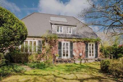 Haus Krefeld Bockum - 7 Zimmer, 286 m&sup2;, 1.690.000&euro; | Angebot:26047778