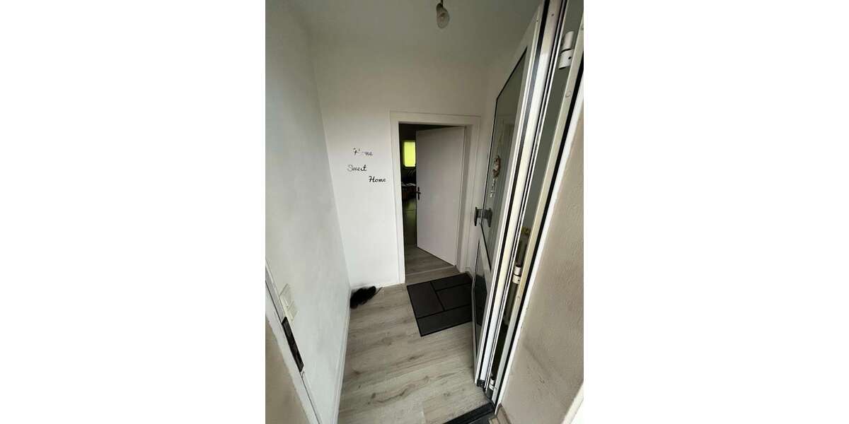 Etagenwohnung Moers Hochstraß - 3 Zimmer, 64 m&sup2;, 430&euro; | Angebot:26999838