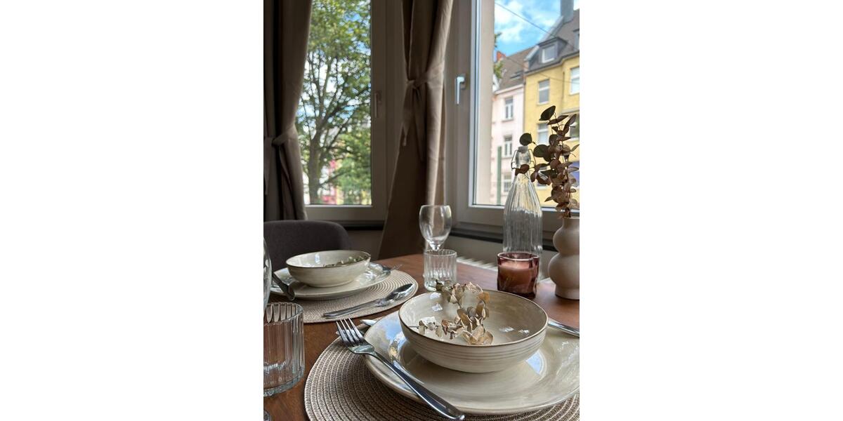 Etagenwohnung Düsseldorf Oberbilk - 1 Zimmer, 42 m&sup2;, 1.250&euro; | Angebot:24475320