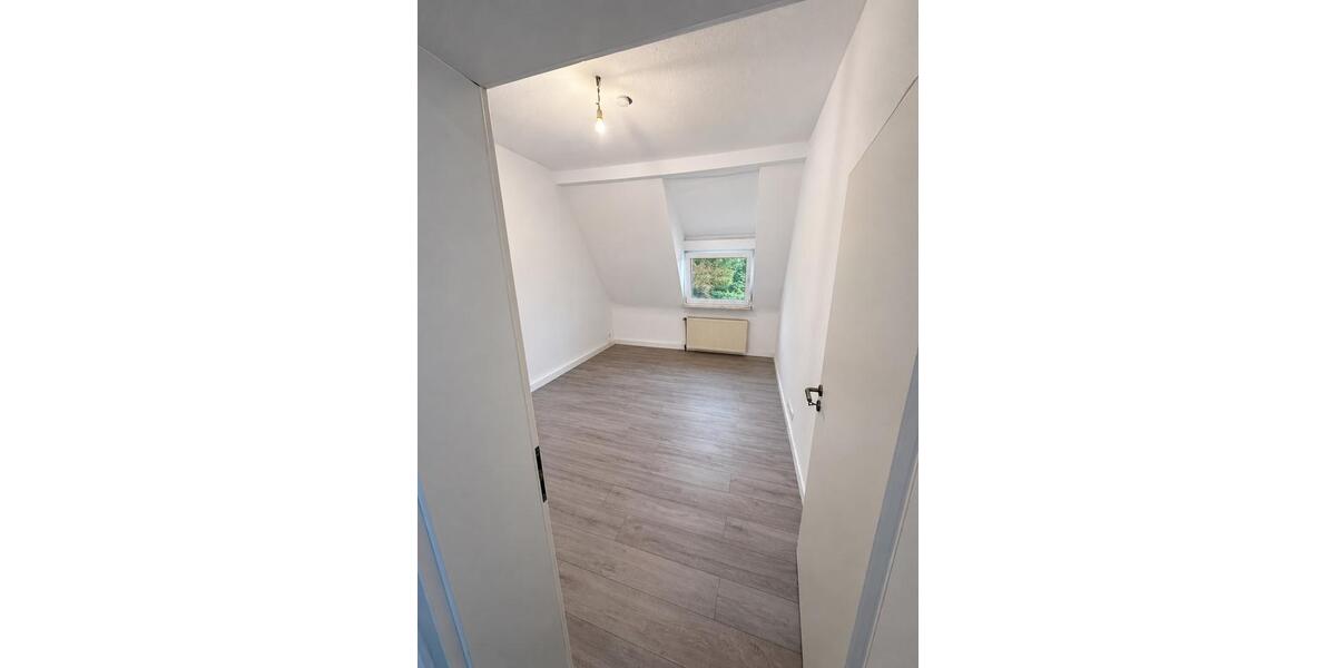 Etagenwohnung Duisburg Beeck - 3 Zimmer, 75 m&sup2;, 530&euro; | Angebot:27553779
