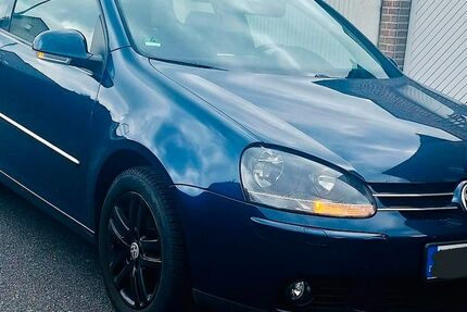 VW Golf 130.041 km 4.000 &euro; Kaarst 41564