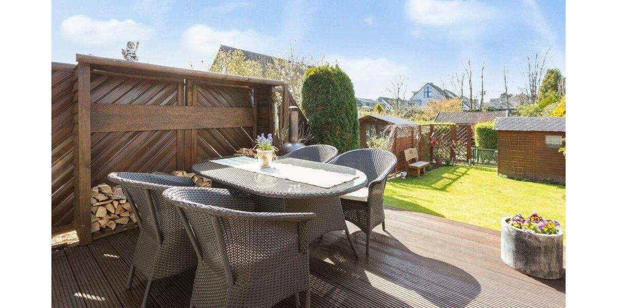 Reihenmittelhaus Düsseldorf Wittlaer - 4 Zimmer, 125 m&sup2;, 2.500&euro; | Angebot:25687751