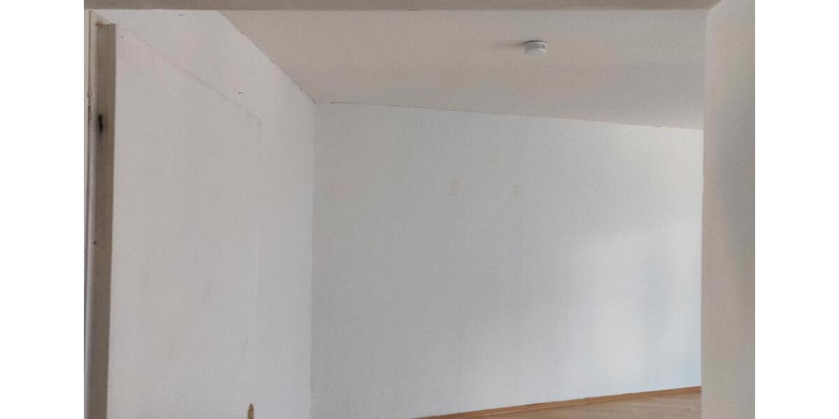 Etagenwohnung Wuppertal Gemarkung Vohwinkel - 3 Zimmer, 90 m&sup2;, 750&euro; | Angebot:24838313