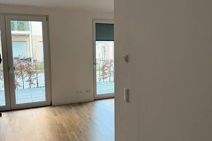 Wohnung Mönchengladbach Nord - 1 Zimmer, 38 m&sup2;, 725&euro; | Angebot:25792070