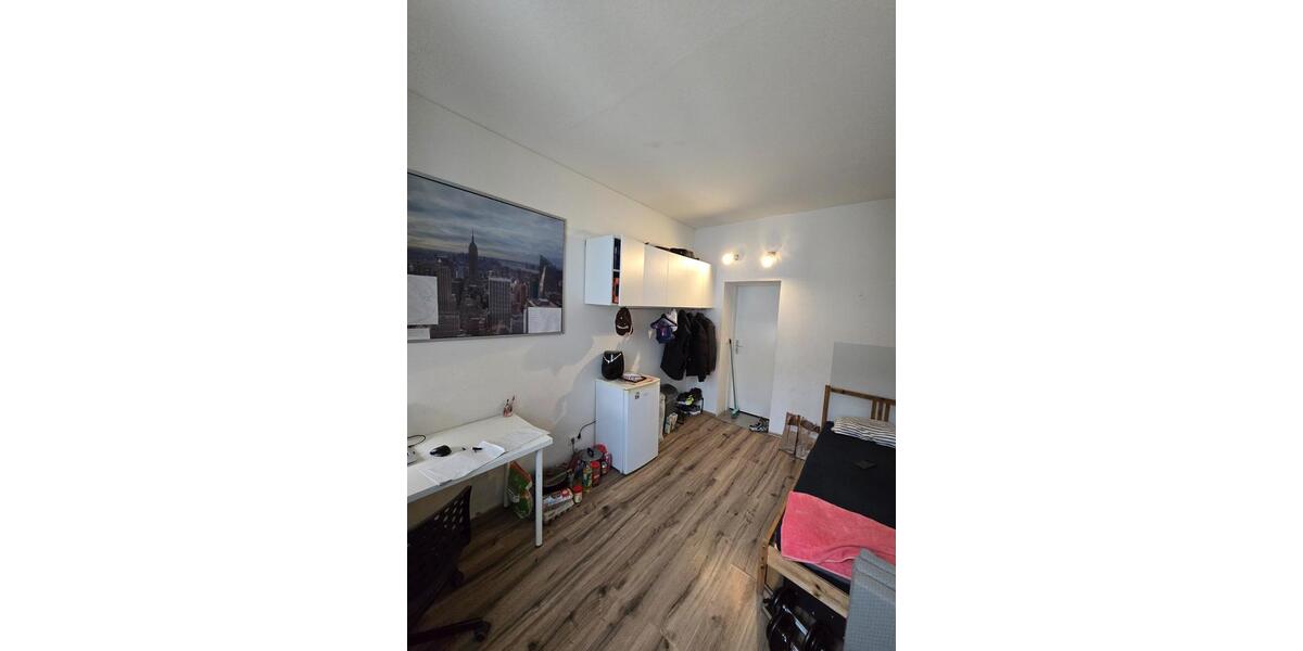 Etagenwohnung Düsseldorf Pempelfort - 1 Zimmer, 1 m&sup2;, 560&euro; | Angebot:25887295