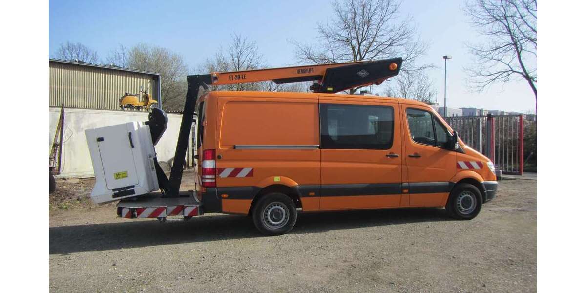 Mercedes-Benz Sprinter 169.000 km 23.799 &euro; Düsseldorf 40235