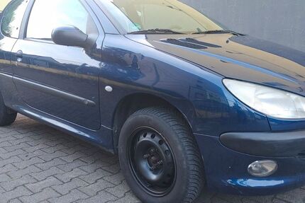 Peugeot 206 123.500 km 2.450 &euro; Essen 45326