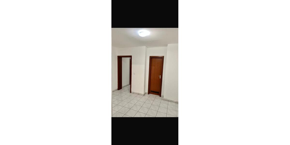 Etagenwohnung Essen Stadtbezirk VII - 4 Zimmer, 100 m&sup2;, 1.300&euro; | Angebot:27557495