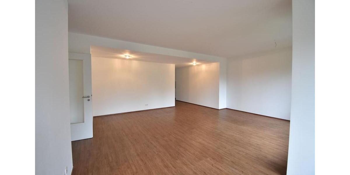 Etagenwohnung Düsseldorf Stadtbezirk 2 - 3 Zimmer, 1.750&euro; | Angebot:17972121