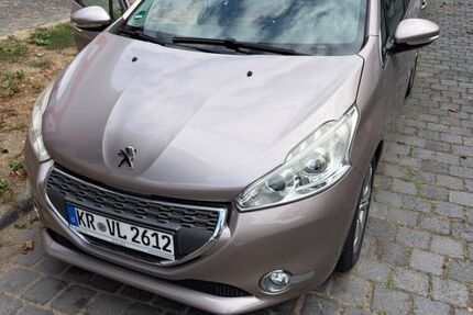 Peugeot 208 93.000 km 5.500 &euro; Krefeld 47799
