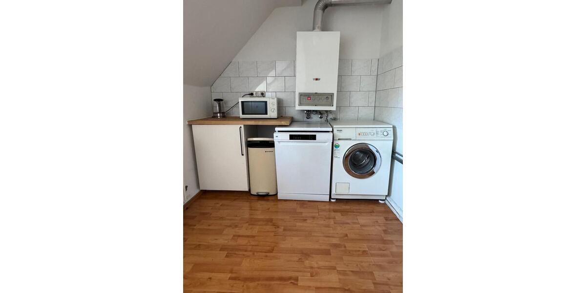 Dachgeschoßwohnung Essen Stadtbezirk III - 3 Zimmer, 60 m&sup2;, 650&euro; | Angebot:27539477