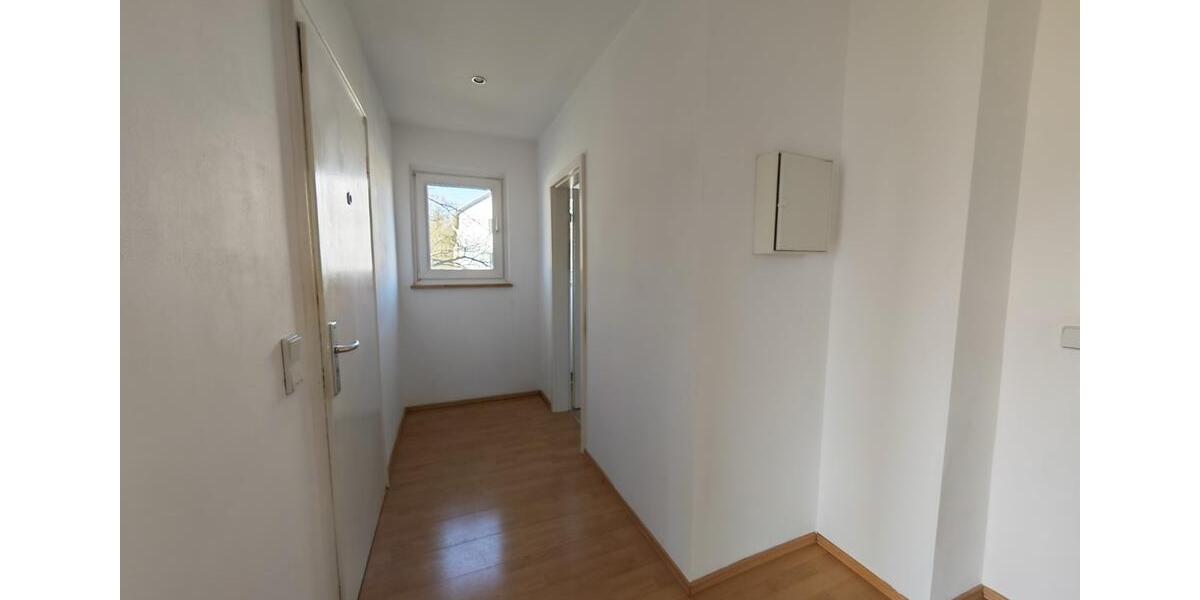 Etagenwohnung Duisburg Huckingen - 2 Zimmer, 70 m&sup2;, 649&euro; | Angebot:25402960