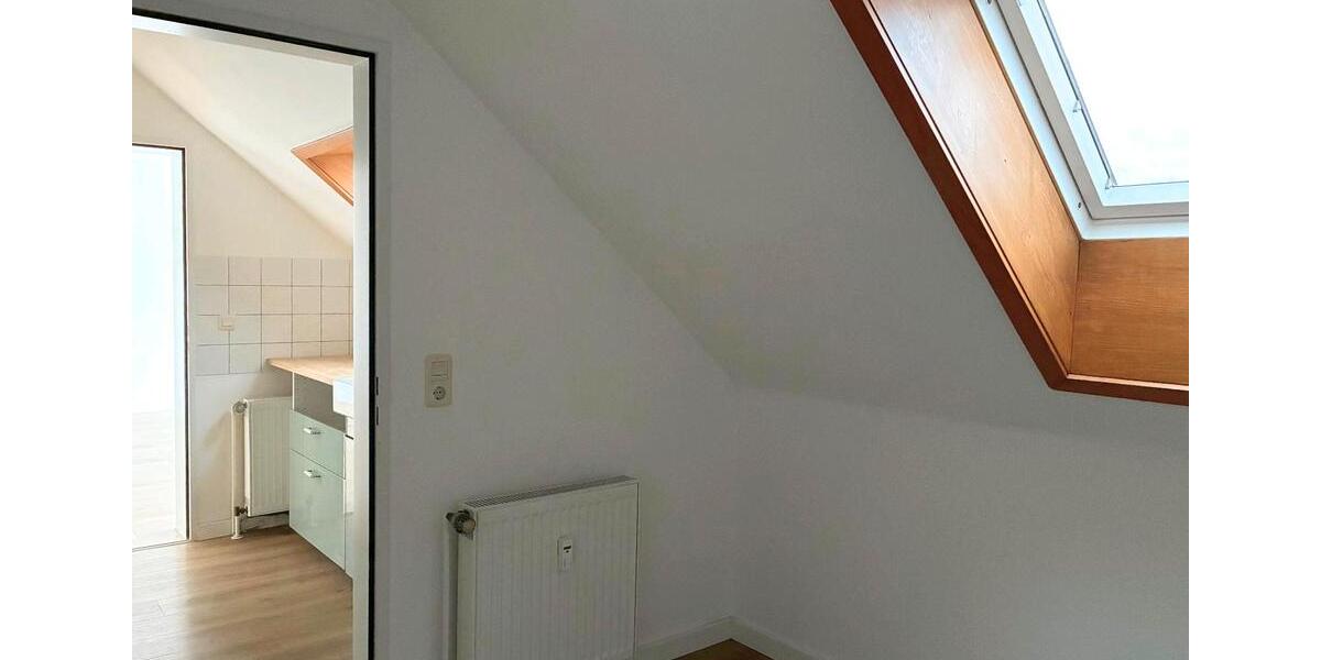Dachgeschoßwohnung Solingen - 1.5 Zimmer, 43 m&sup2;, 500&euro; | Angebot:26355306