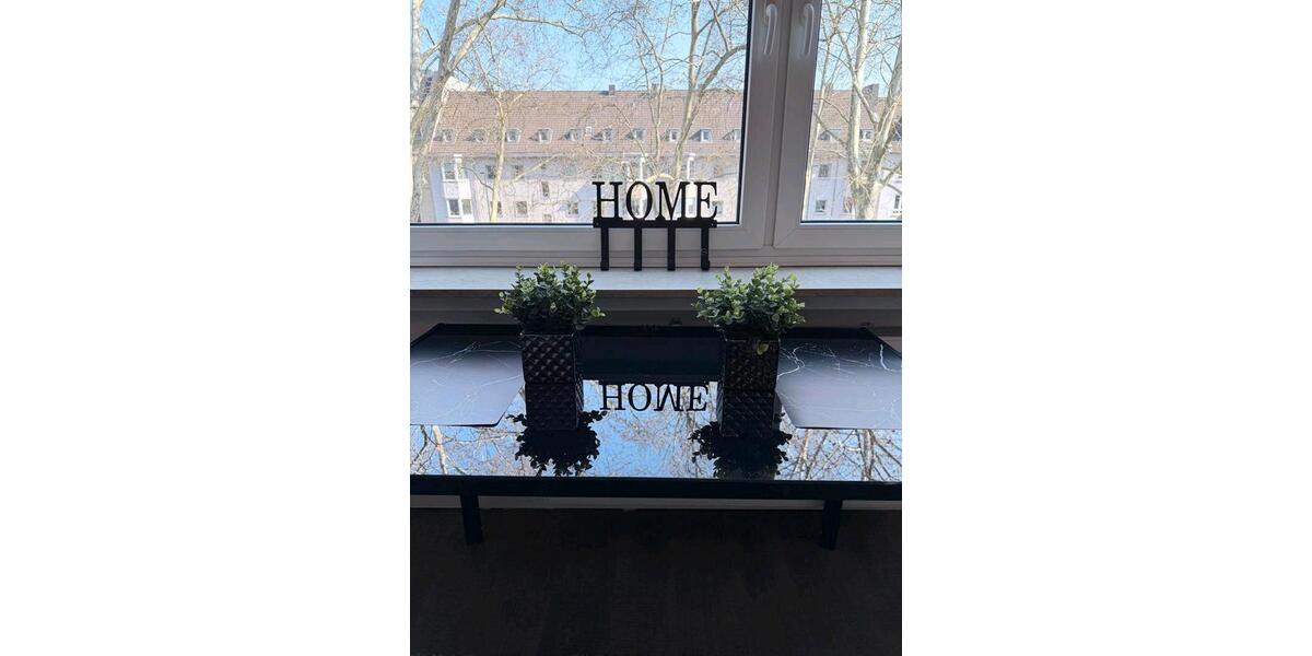 Etagenwohnung Düsseldorf Stadtbezirk 2 - 1 Zimmer, 29 m&sup2;, 1.150&euro; | Angebot:25867975