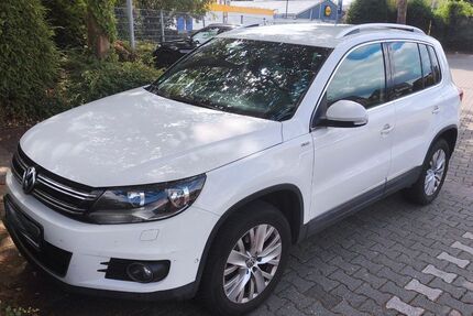 VW Tiguan 236.400 km 7.800 &euro; Toenisvorst 47918