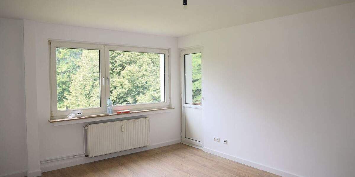 Etagenwohnung Duisburg Wedau - 3 Zimmer, 66 m&sup2;, 650&euro; | Angebot:25663839