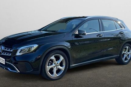 Mercedes-Benz GLA 180 40.352 km 24.840 &euro; Langenfeld 40764