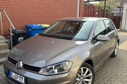 VW Golf 205.000 km 9.400 &euro; Essen 45327