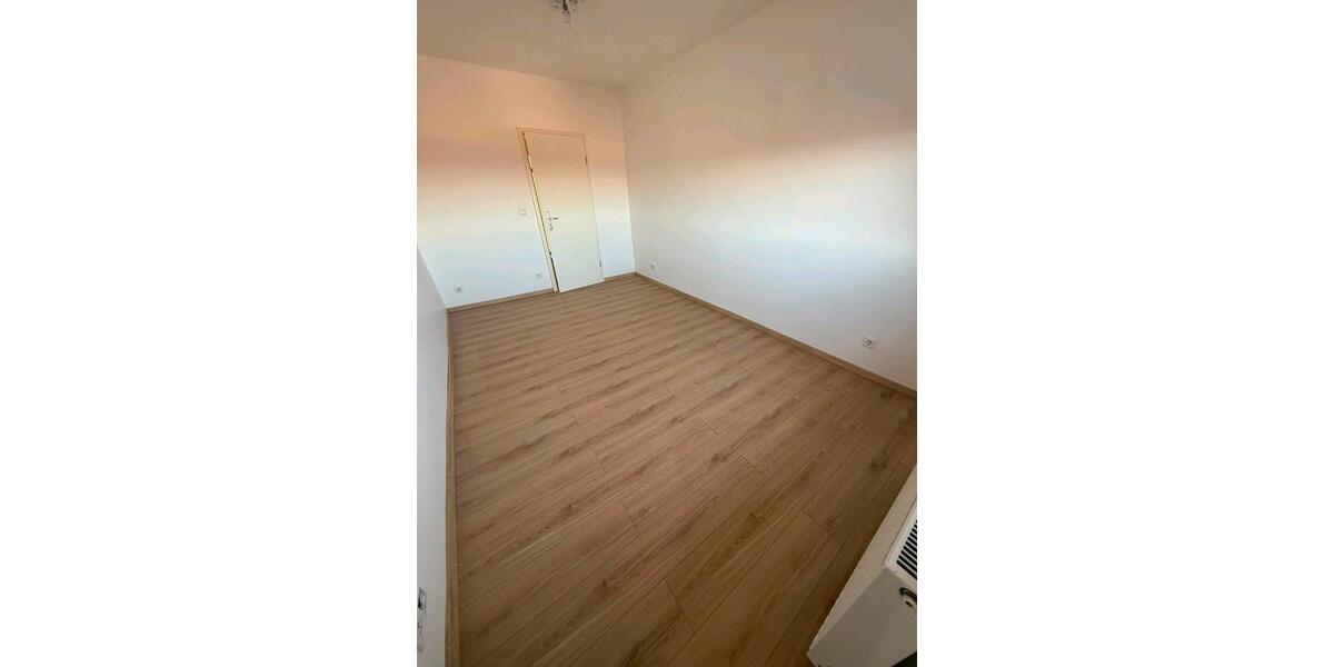 Dachgeschoßwohnung Remscheid - 3 Zimmer, 70 m&sup2;, 145.000&euro; | Angebot:26989848