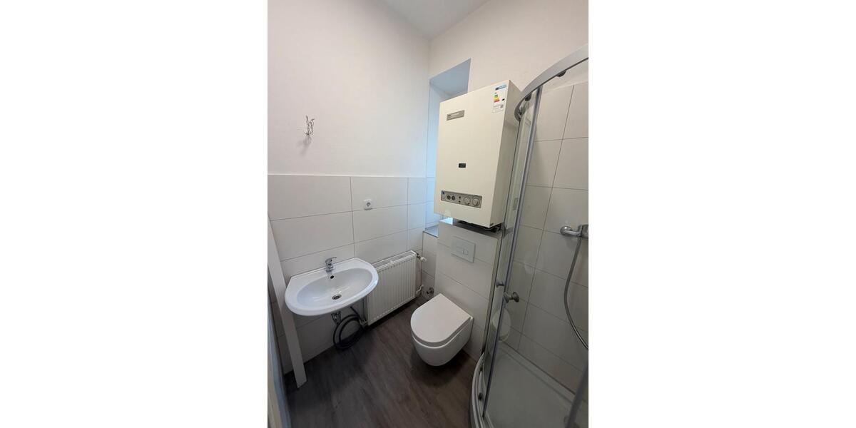 Erdgeschoßwohnung Essen Stadtkern - 1.5 Zimmer, 30 m&sup2;, 475&euro; | Angebot:27544196