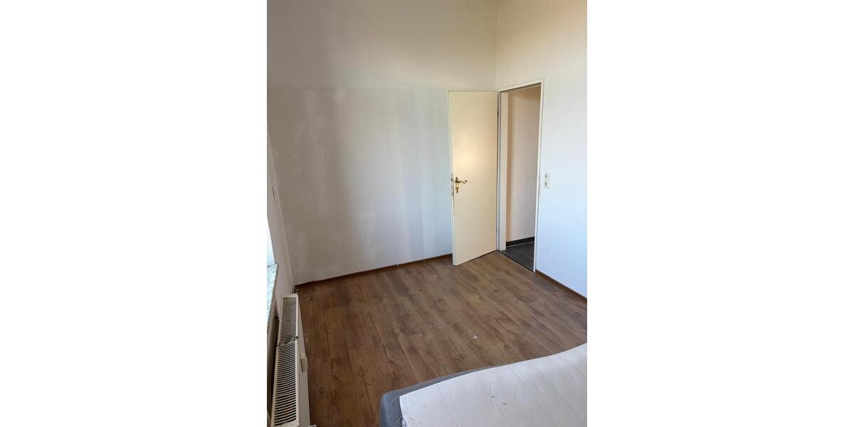 Etagenwohnung Duisburg Rheinhausen - 4 Zimmer, 85 m&sup2;, 1.100&euro; | Angebot:27564395