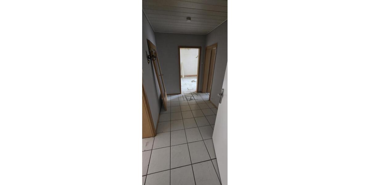 Etagenwohnung Duisburg Duisburg-Mitte - 2.5 Zimmer, 69 m&sup2;, 750&euro; | Angebot:27549199