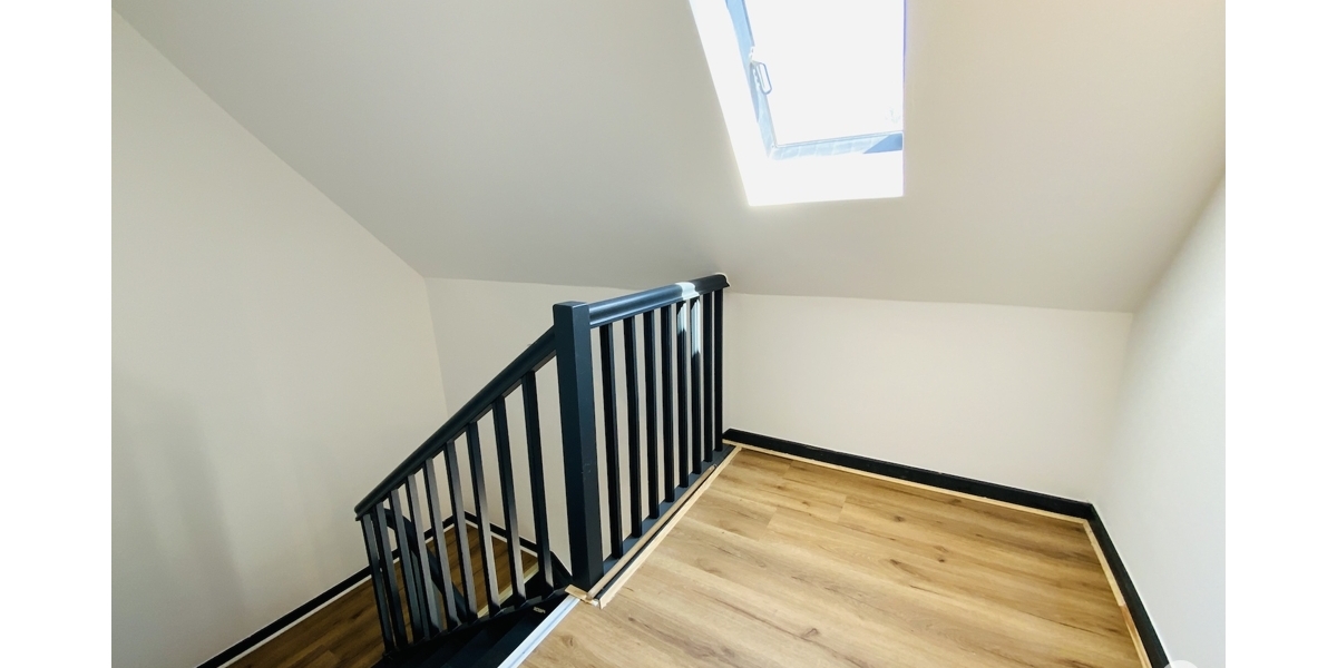 Einfamilienhaus mit 5 Zimmern und 2 Bädern, großem Garten ideal für Familien. Komplett saniert! - Einfamilienhaus Düsseldorf / Rath Rath | Angebot:27190569