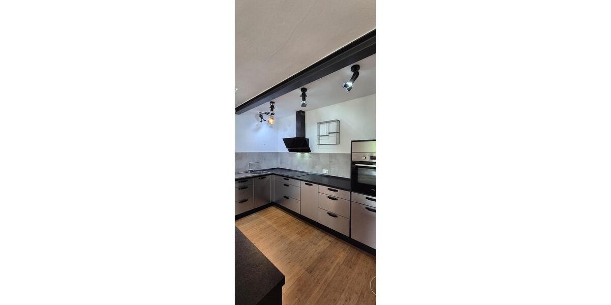 Maisonettenwohnung Krefeld Cracau - 3.5 Zimmer, 127 m&sup2;, 300.000&euro; | Angebot:27168891