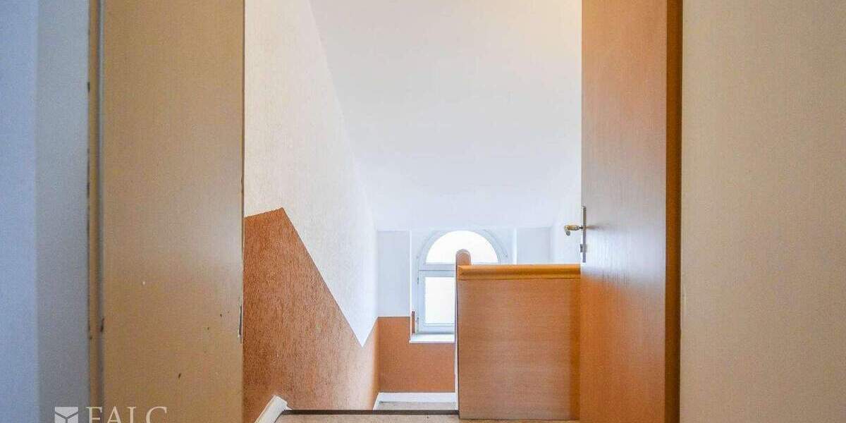 Etagenwohnung Krefeld Stadtmitte - 3 Zimmer, 70 m&sup2;, 141.200&euro; | Angebot:25698275