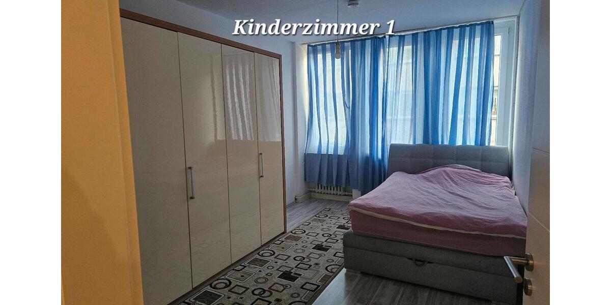 Etagenwohnung Solingen - 6 Zimmer, 130 m&sup2;, 1.600&euro; | Angebot:25640100