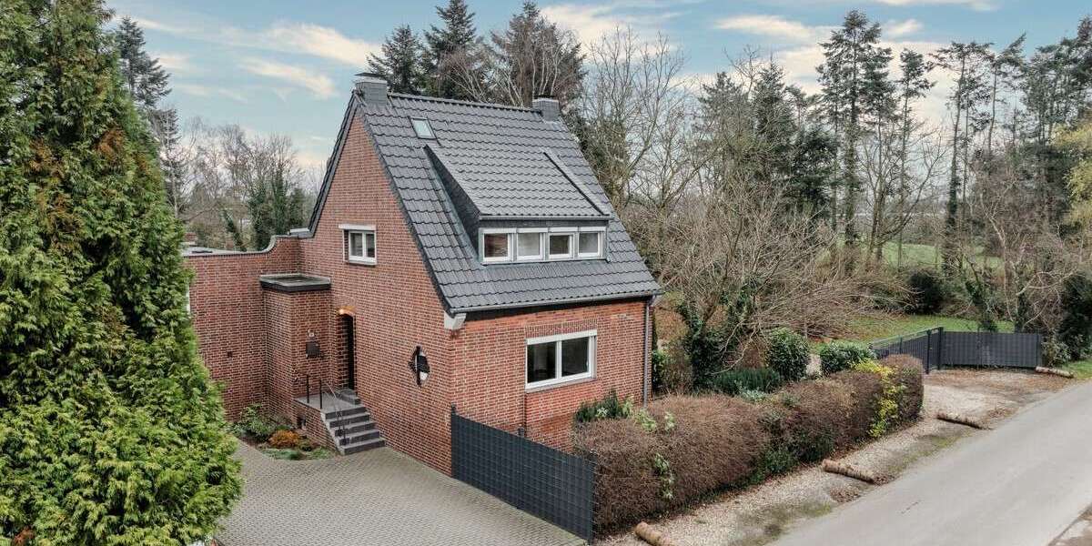 Einfamilienhaus Krefeld / Fischeln Fischeln - 7 Zimmer, 190 m&sup2;, 650.000&euro; | Angebot:18650529