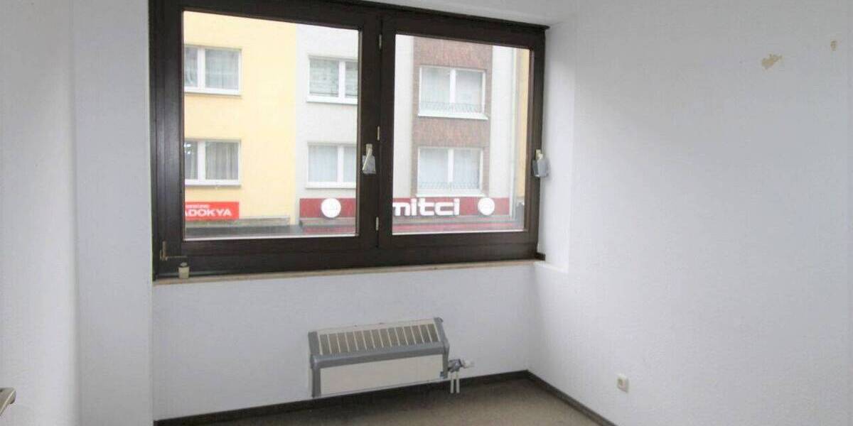 Gewerbeobjekt Krefeld Stadtmitte - 9 Zimmer, 214 m&sup2;, 1.200&euro; | Angebot:25684500