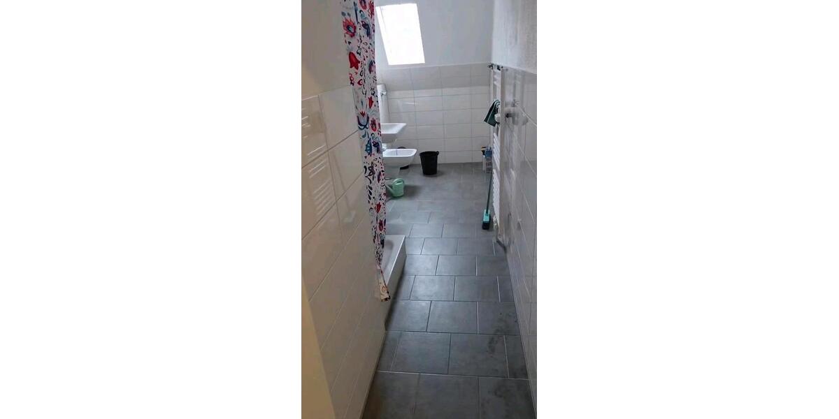 Dachgeschoßwohnung Essen Südviertel - 4 Zimmer, 102 m&sup2;, 1.140&euro; | Angebot:27564948
