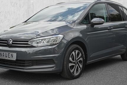 VW Touran 67.566 km 27.950 &euro; Meerbusch 40670