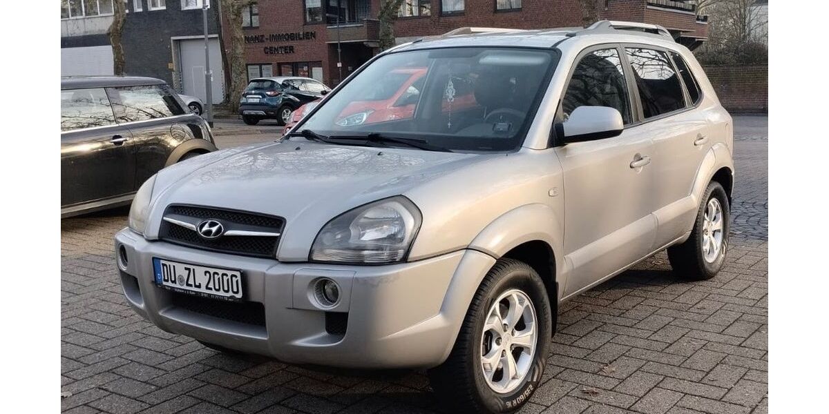 Hyundai TUCSON 240.000 km 2.950 &euro; Oberhausen 46045