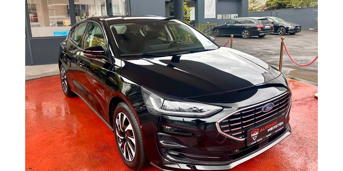 Ford Focus 14.776 km 21.499 &euro; Düsseldorf 40589